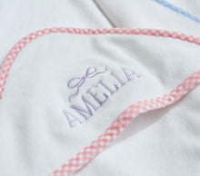 Load image into Gallery viewer, Hooded Towel Set - Gingham